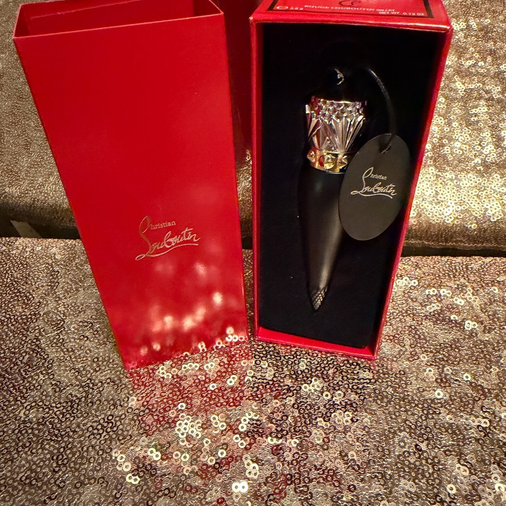 Christian Louboutin Rouge Velvet Matte Lipstick MSRP $105- extra pics. for color